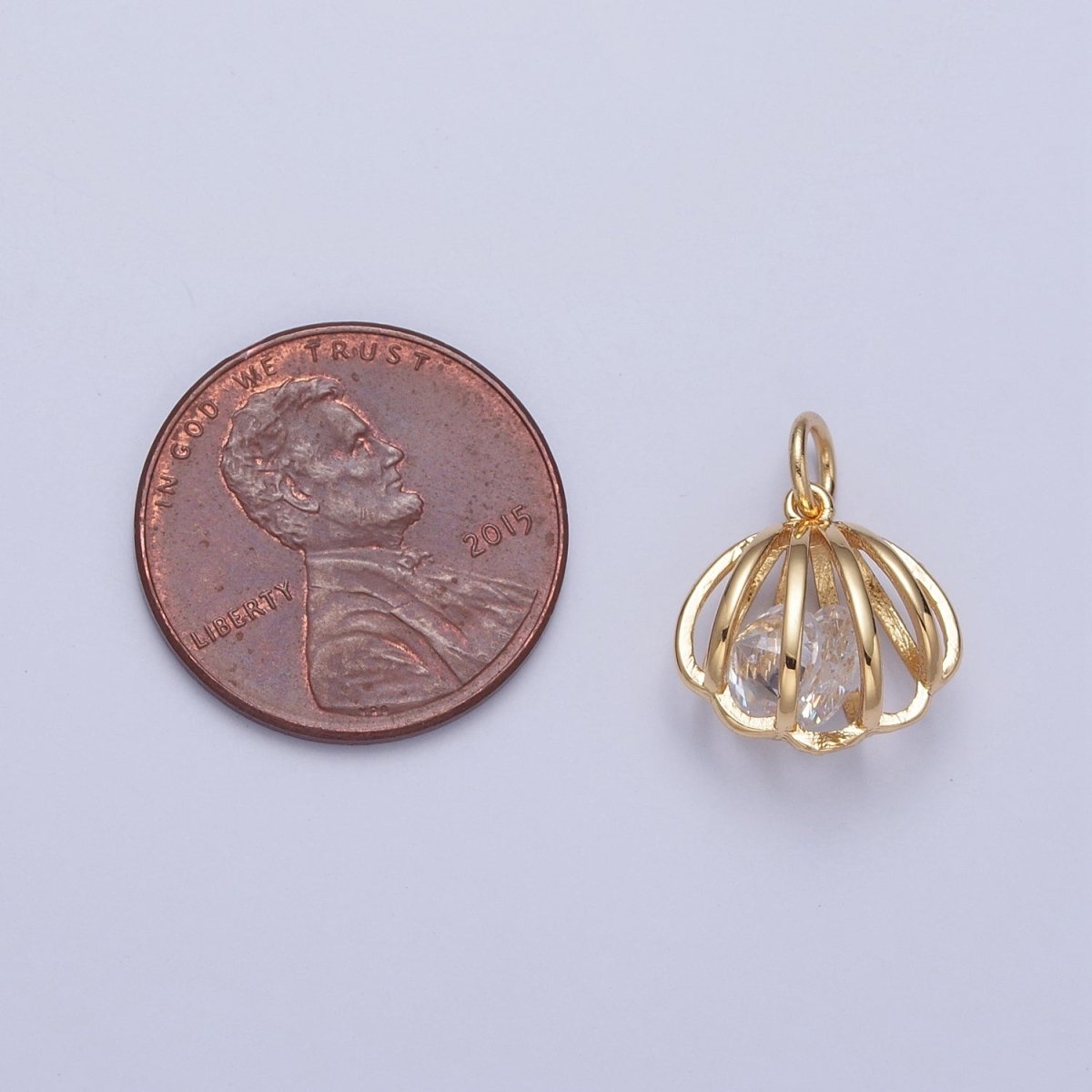 24K Gold Filled Clam Seashell Charm with Cubic Zirconia Inside | X-090