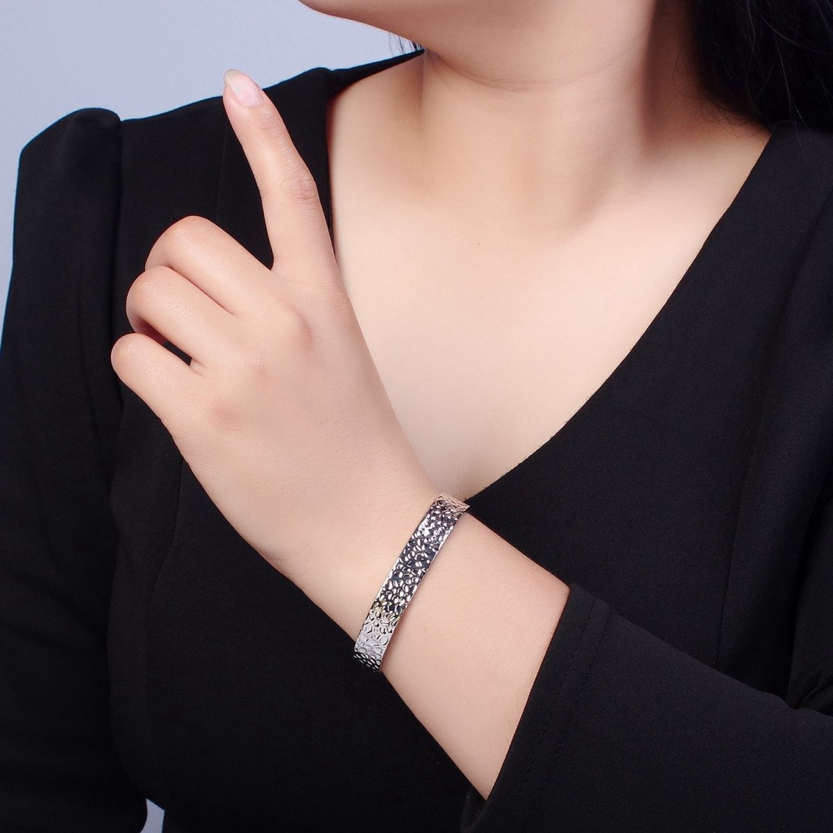 24K Gold Filled Hammered Bangle Bracelet in Gold & Silver | WA-986 Clearance Pricing