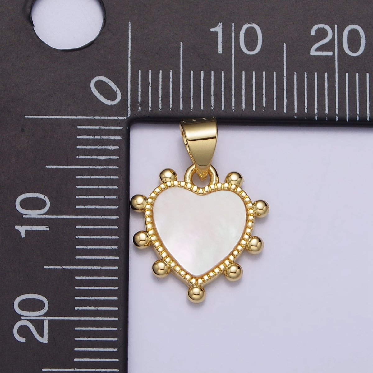 24K Gold Filled Heart Shell Pearl Round Bead Dotted Outline Pendant | AA-025
