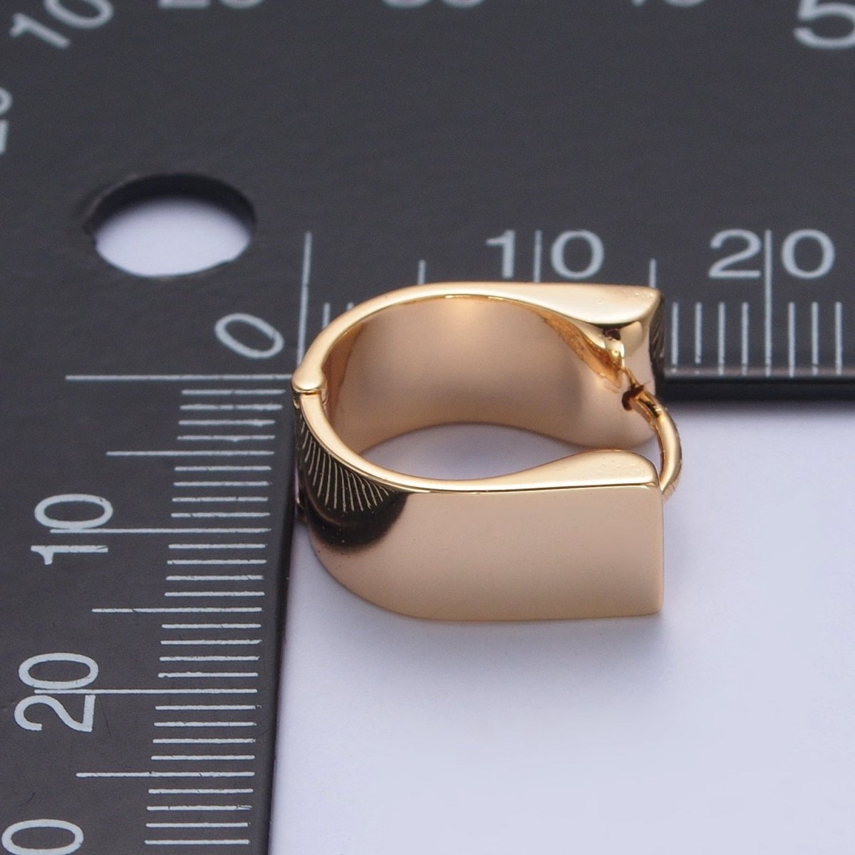 24K Gold Filled Minimalist Geometric Thick Huggie Hoops Earrings P-313