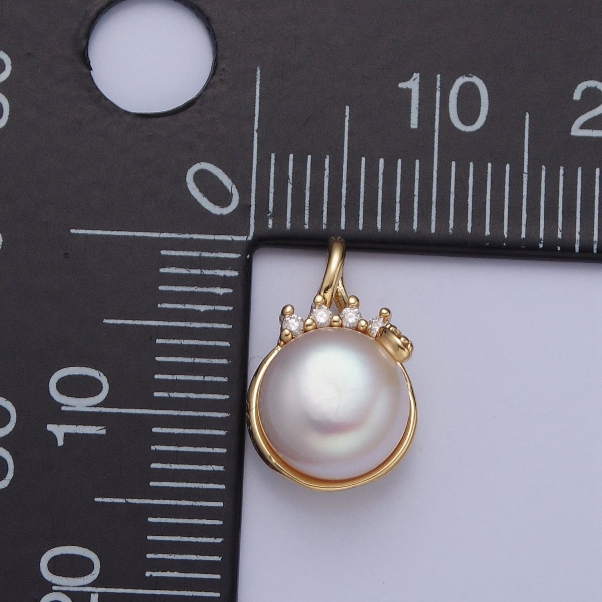 24K Gold Filled Round White Shell Pearl Crown Charm For Necklace Making H-686