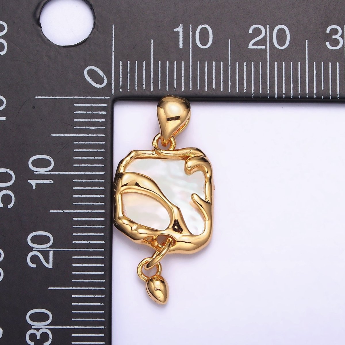 24K Gold Filled Shell Pearl Abstract Molten Square Drop Pendant | AA585