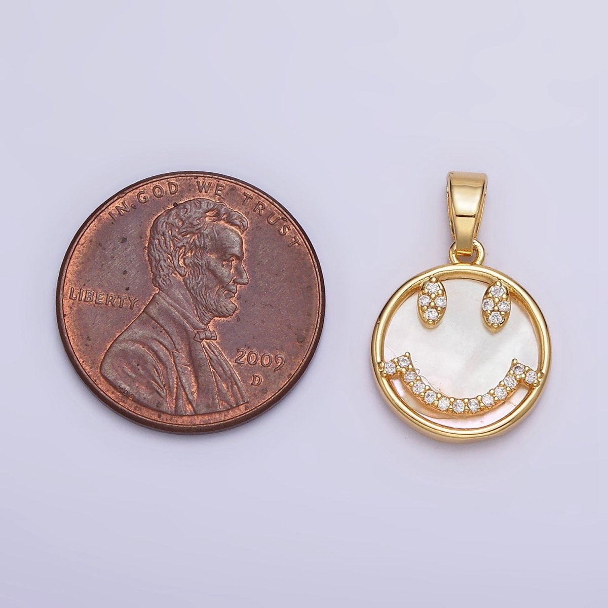 24K Gold Filled Smiley Face Micro Paved CZ Shell Pearl Round Pendant | AA584