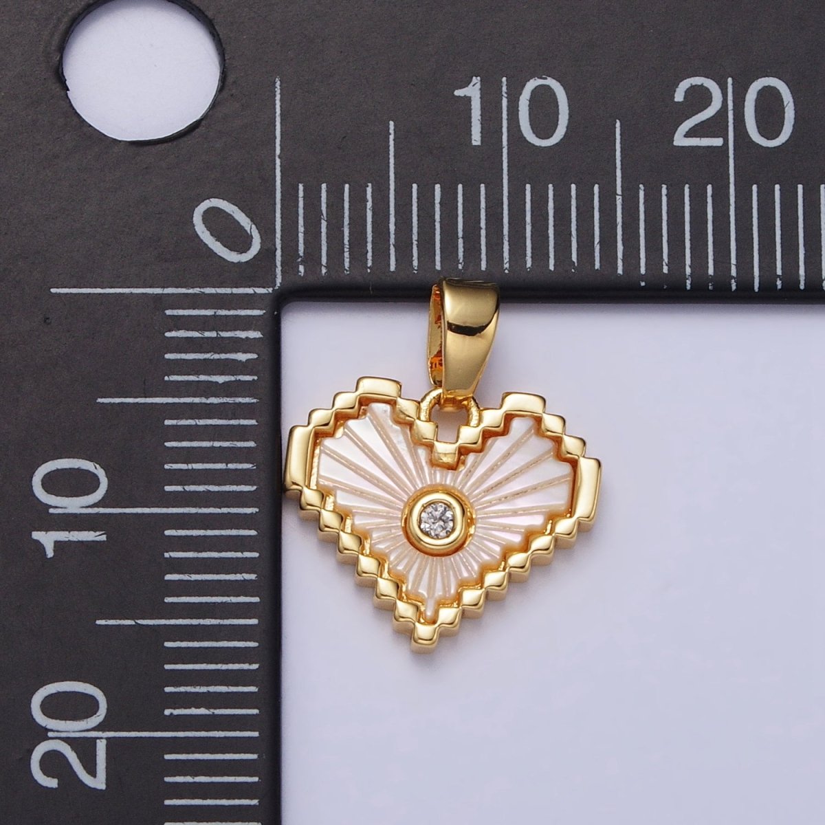 24K Gold Filled Stripped Shell Pearl CZ Heart Pendant | AA108