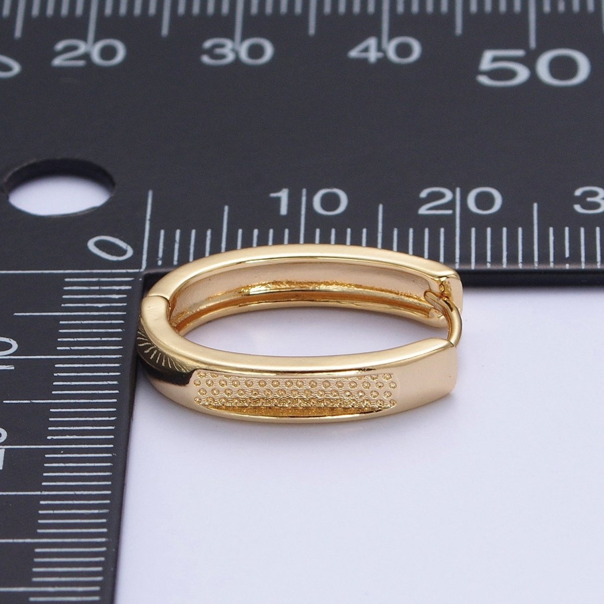 24K Gold Filled Textured Dotted U Shaped Huggie Oblong Hoop Earrings T-039