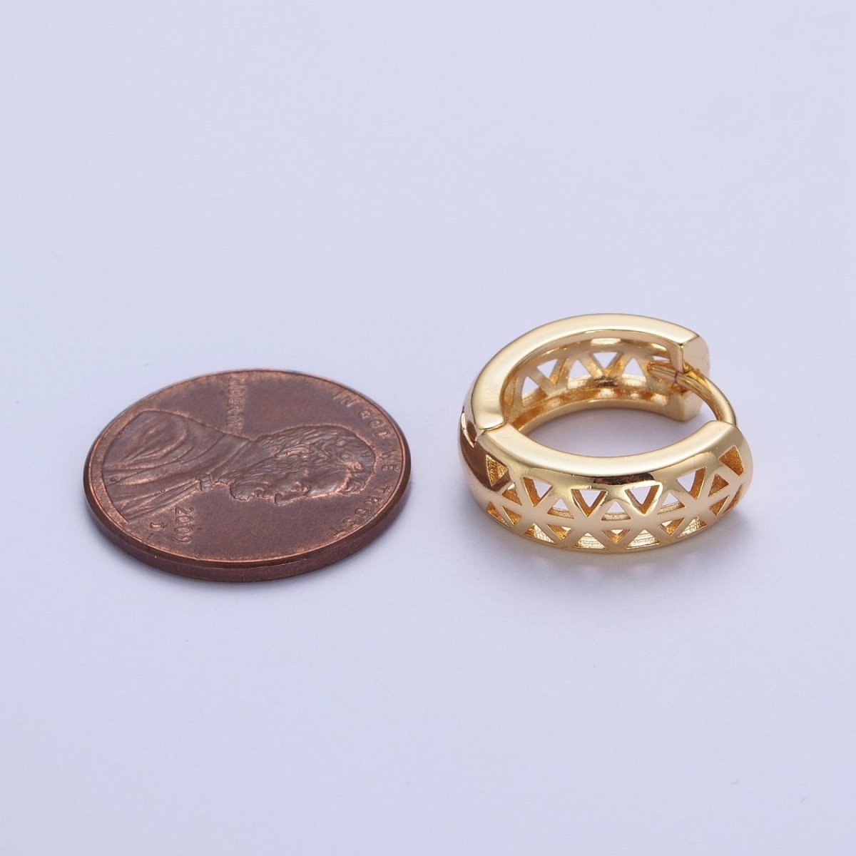 24K Gold Filled Triangle Filigree Huggie Hoop Earrings in Gold & Silver T-040 AD-269