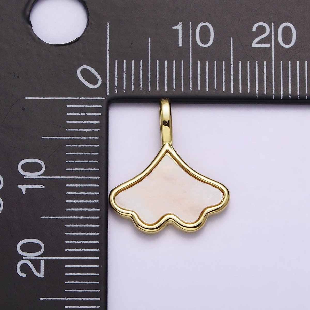 24K Gold Filled White Shell Pearl Clam Sea Shell Charm | AC1425