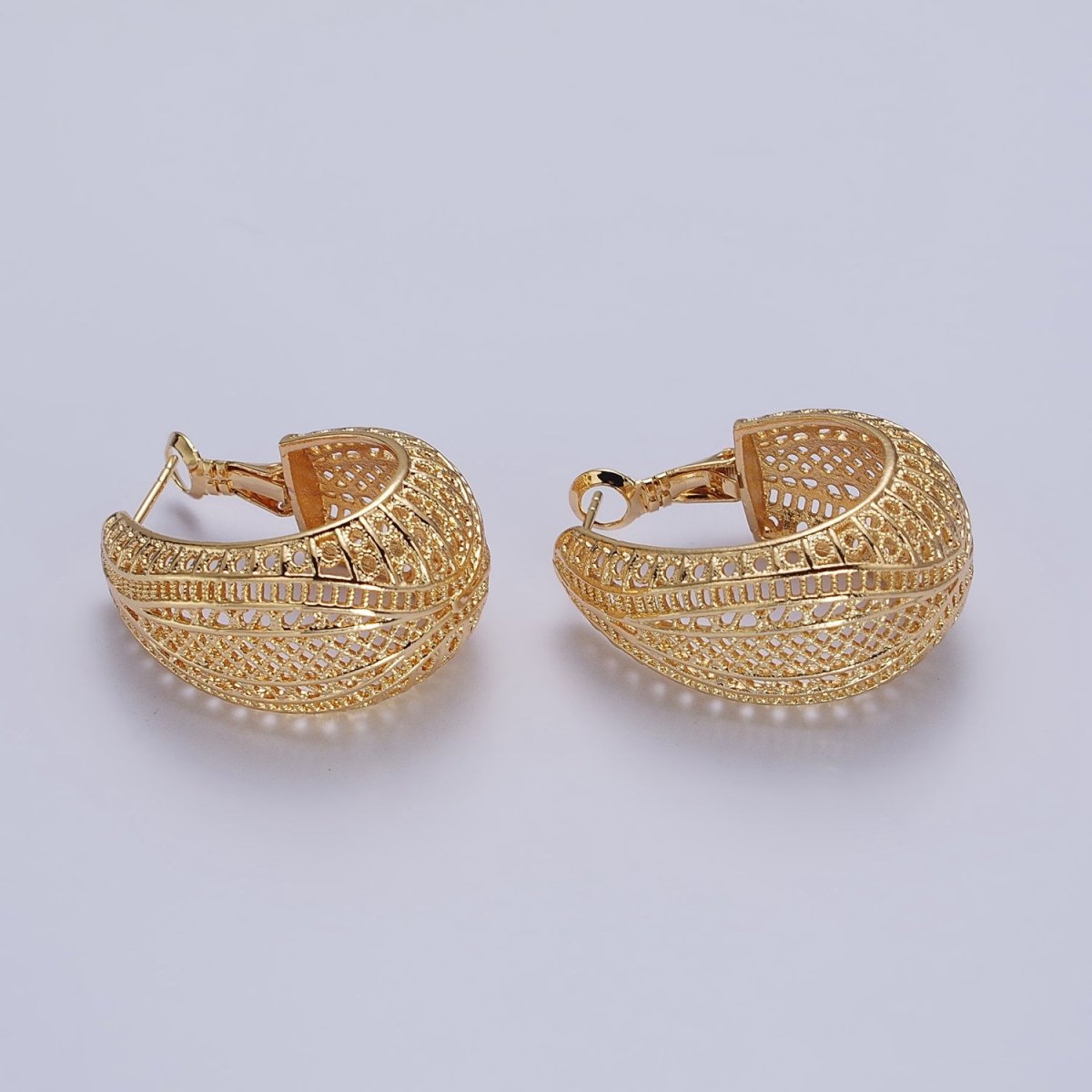 25mm Gold Filigree-Patterned Dome Hinge Hoop Earrings | AB204
