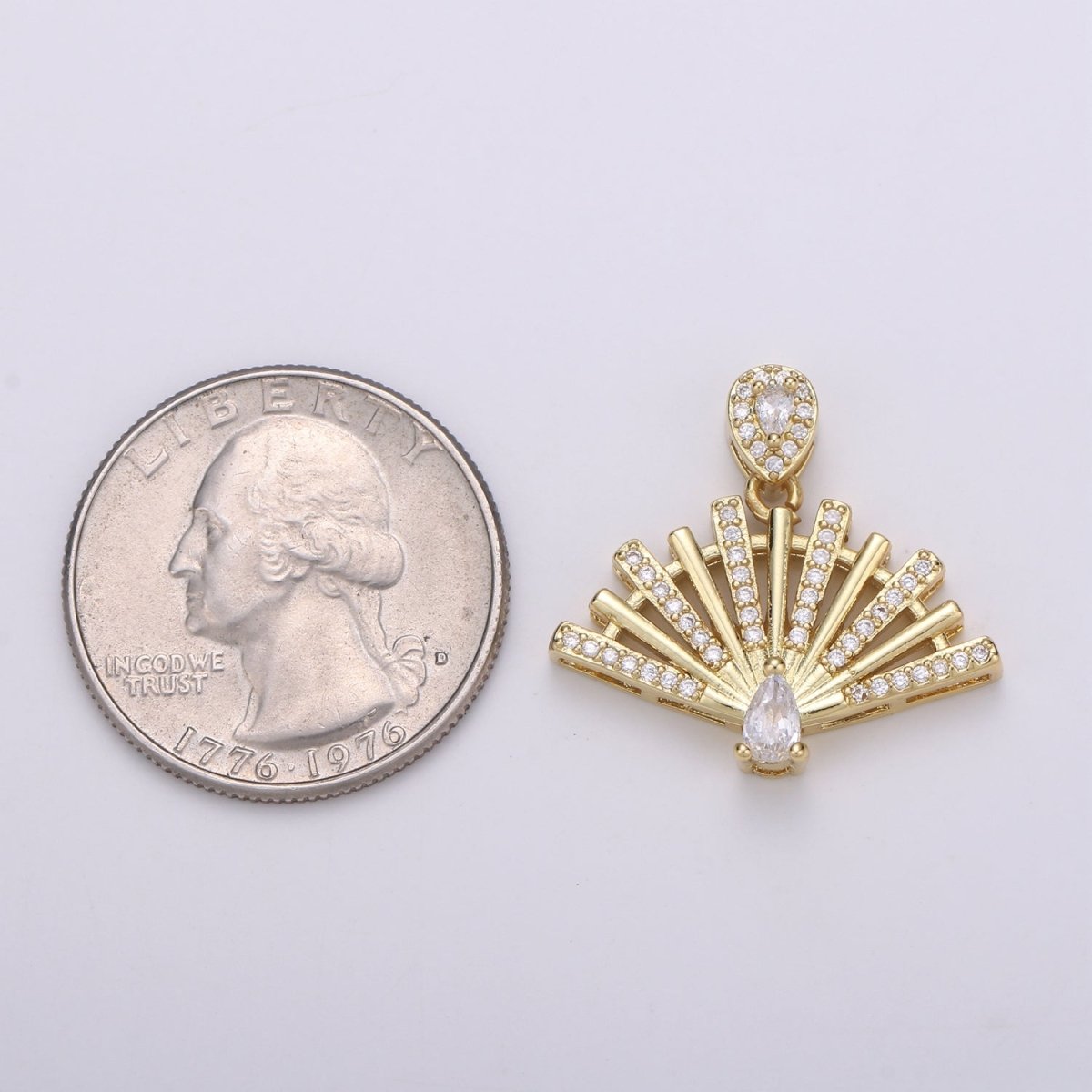 25x23mm Wholesale Gold-Filled Fan Pendant Charm with Rhinestones, Pendant for Necklace Bracelet Anklet Making J-147