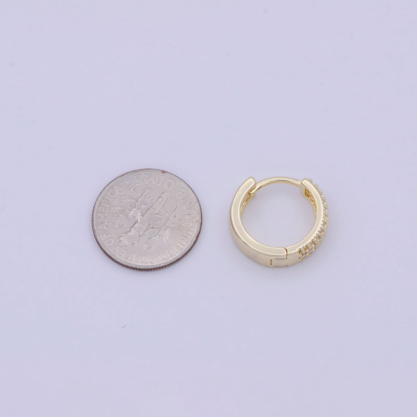 Gold Huggie Hoop Earrings Cubic Zirconia Everyday Jewelry Wholesale Fashion Jewelry T-340