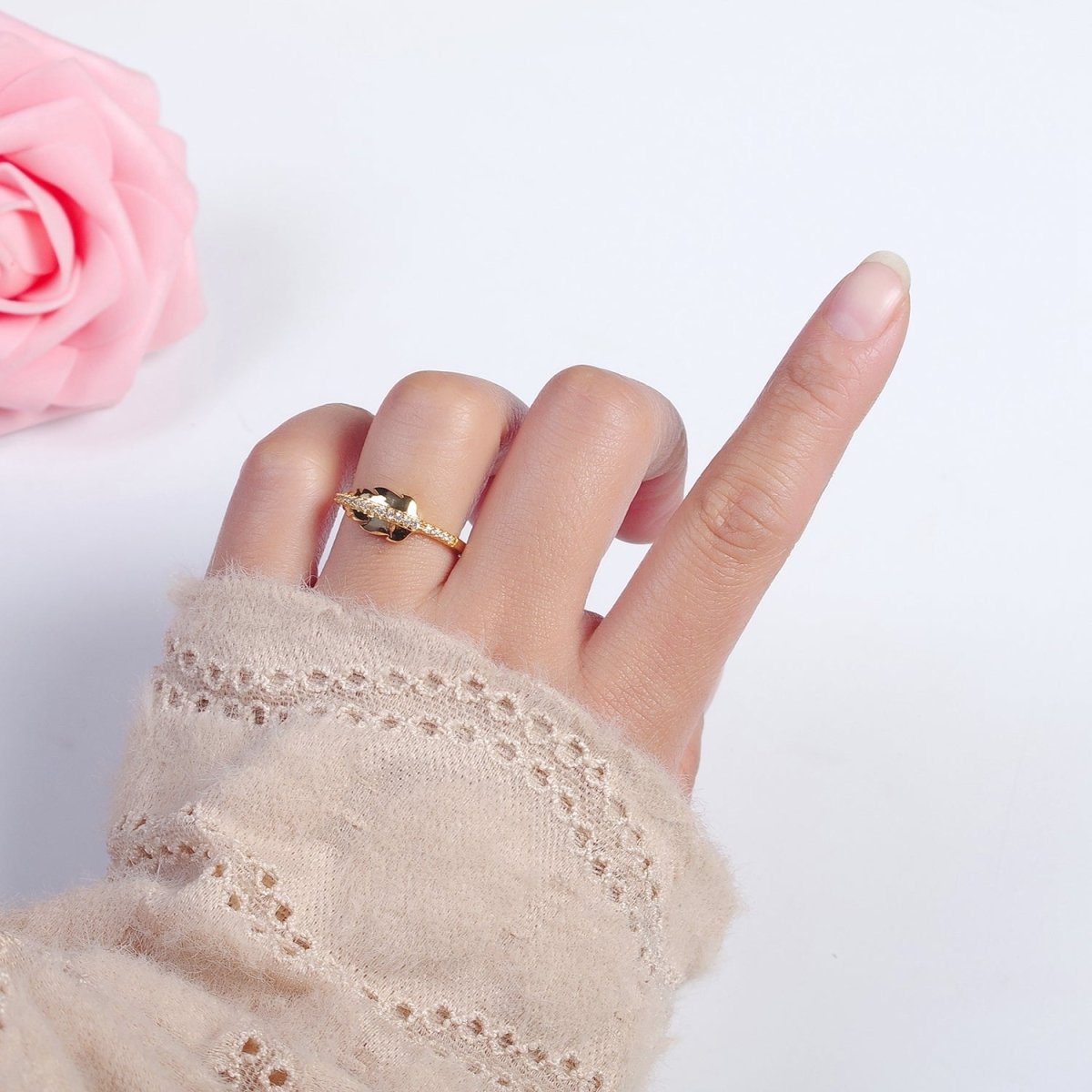 Adjustable Feather Ring, 14K Yellow Gold Filled, Dainty Ring Leaf Ring O-2134