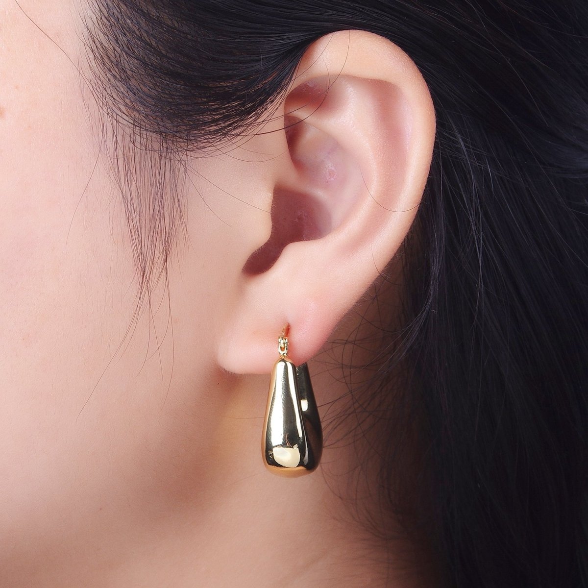 Chubby Boxy U-Shaped Latch Earrings in Gold & Silver | AB041 AB042
