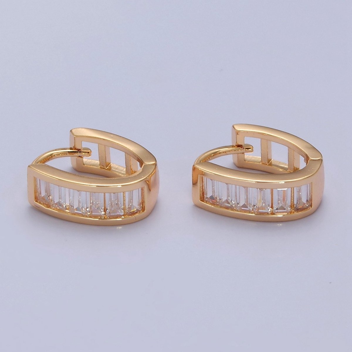 Chunky Pave Gold Earring Bold Huggie Earring T-436