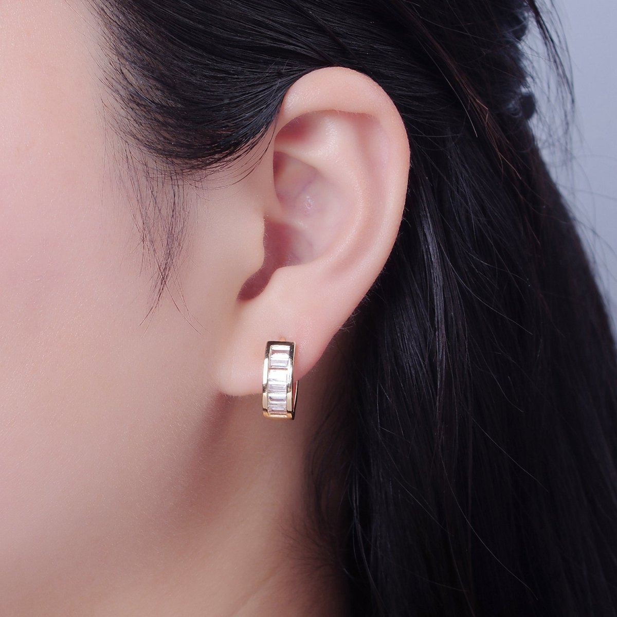 Chunky Pave Gold Earring Bold Huggie Earring T-436