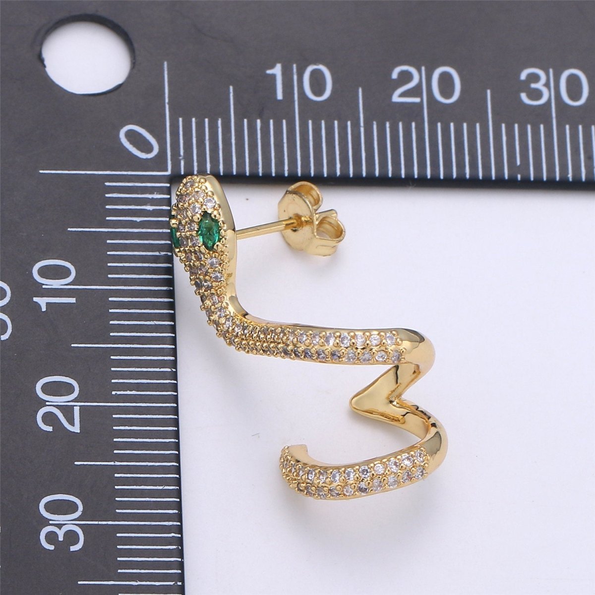 Snake earrings, snake stud earrings, dainty earrings, gold snake earrings, delicate studs, gold earrings, trendy earrings, minimal earrings | K-412