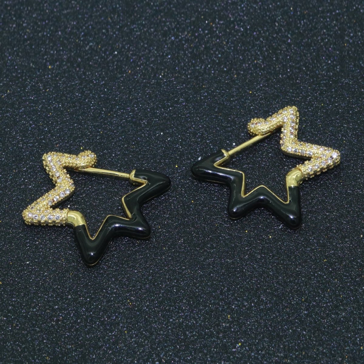 Colorful Hoop Earrings Star Shape Earrings for Women Teen Girls Trendy Y2k Earrings Cute Candy Micro Pave Hoop Earrings for Jewelry Gifts T-102