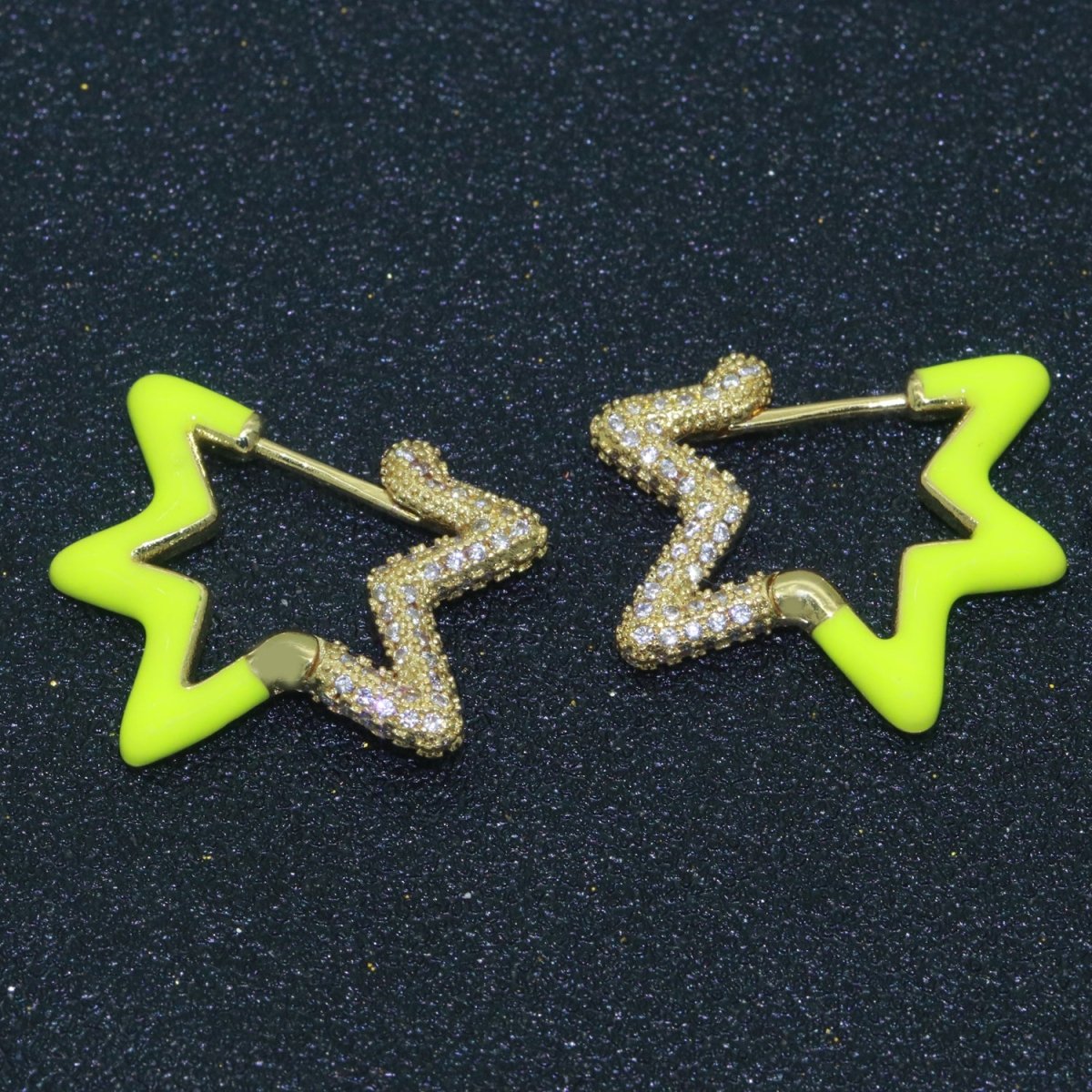 Colorful Hoop Earrings Star Shape Earrings for Women Teen Girls Trendy Y2k Earrings Cute Candy Micro Pave Hoop Earrings for Jewelry Gifts T-102