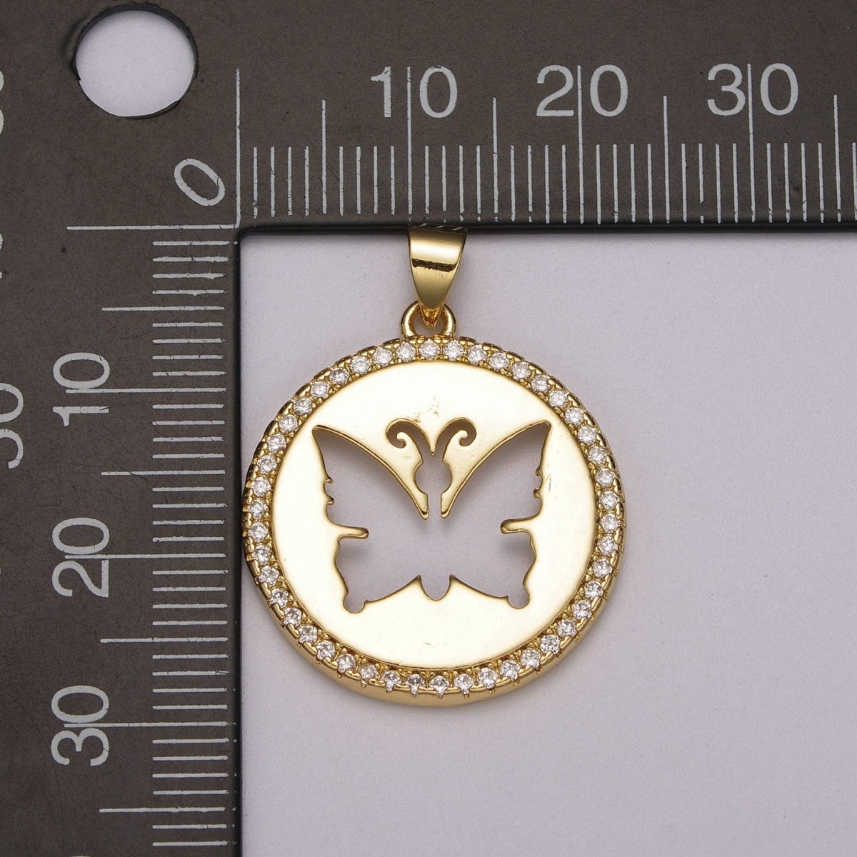 Cut Out Monarch Necklace Pendant Gold Butterfly Charm Micro Pave Zircon Pendant Mariposa Animal Inspired For Statement Jewelry N-1402