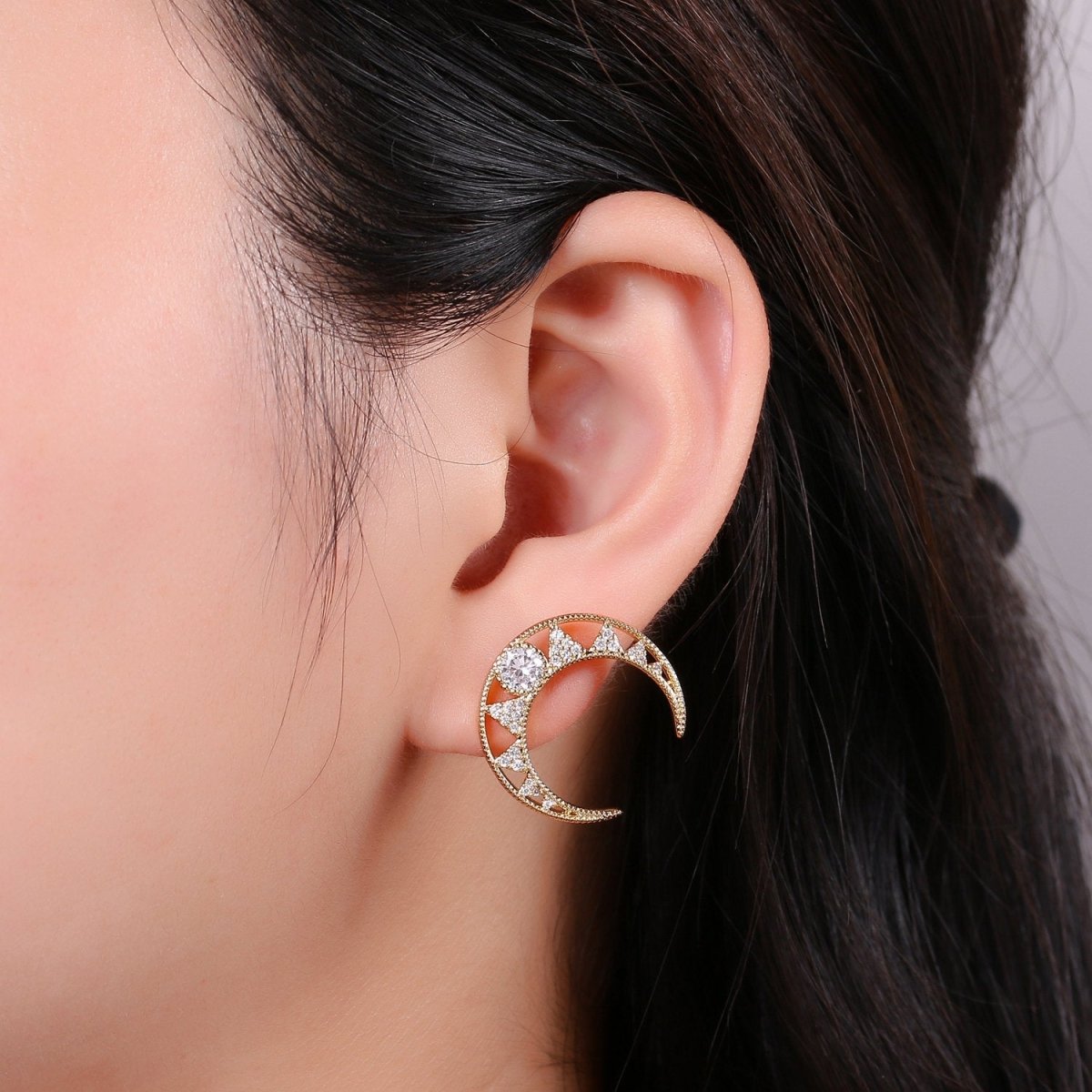 CZ Paved Crescent Moon Cartilage Earring, moon stud, dainty tragus earring, conch piercing, gold moon stud earring Celestial Jewelry Q-177
