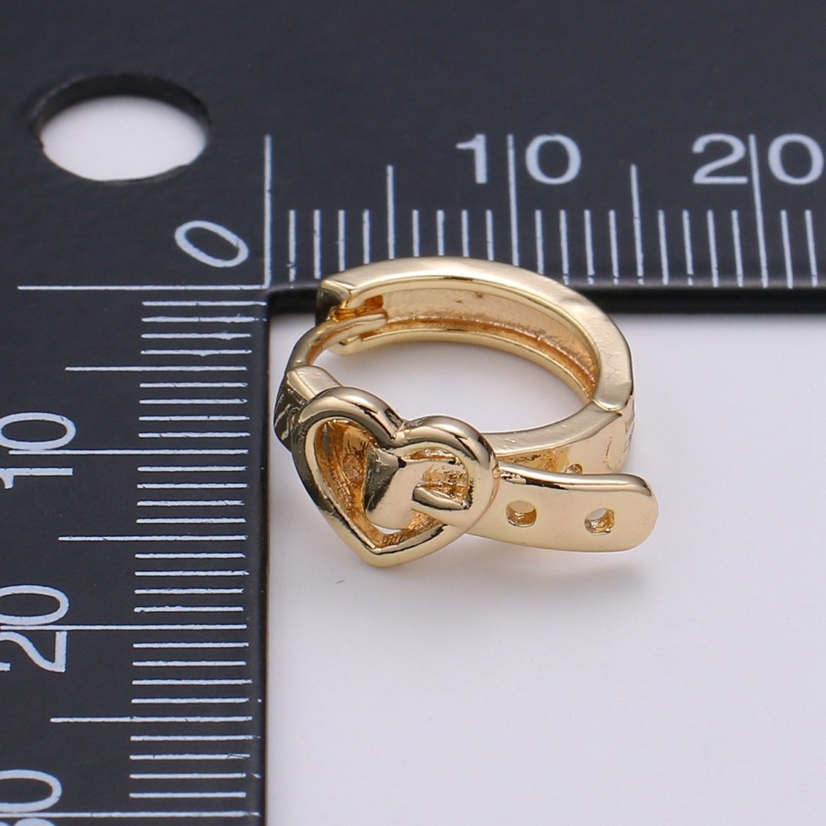 Dainty Buckle Design Gold Stud Earring, Gold Belt Heart for DIY Earring Craft Supply Jewelry Making, EARR-1396 Q-418