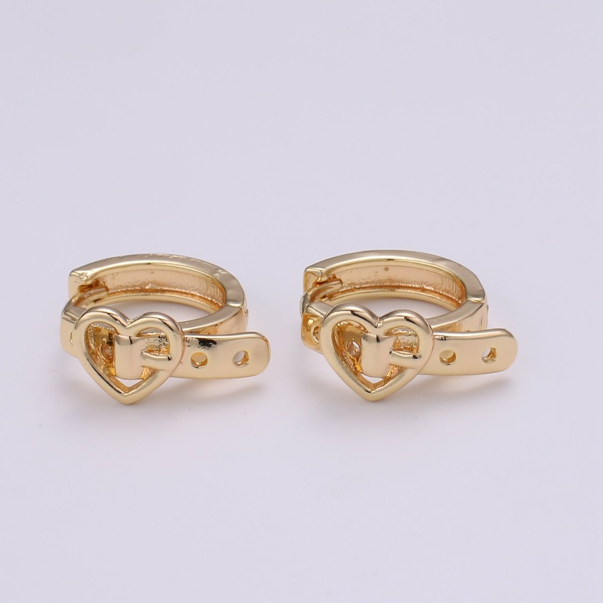 Dainty Buckle Design Gold Stud Earring, Gold Belt Heart for DIY Earring Craft Supply Jewelry Making, EARR-1396 Q-418