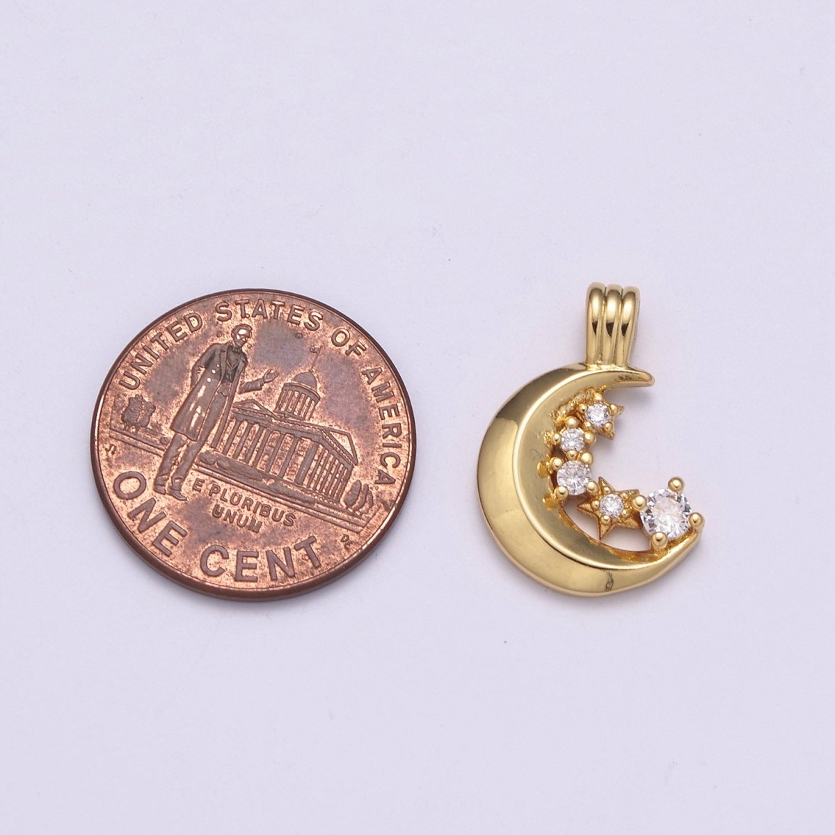 Dainty Crescent Moon With Cz Star Charm Pendant N-525