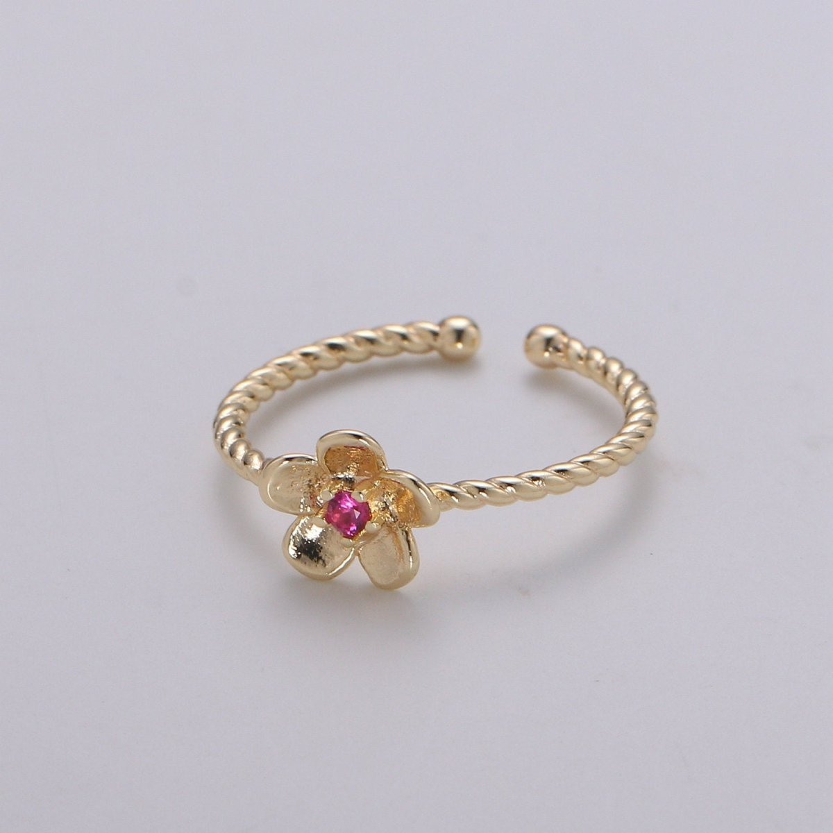 Dainty Daisy ring, Gold Mini Floral Ring, Dainty Stackable Rings, Open Adjustable Ring Crystal Daisy Flower Twisted Ring Minimalist Jewelry R-116