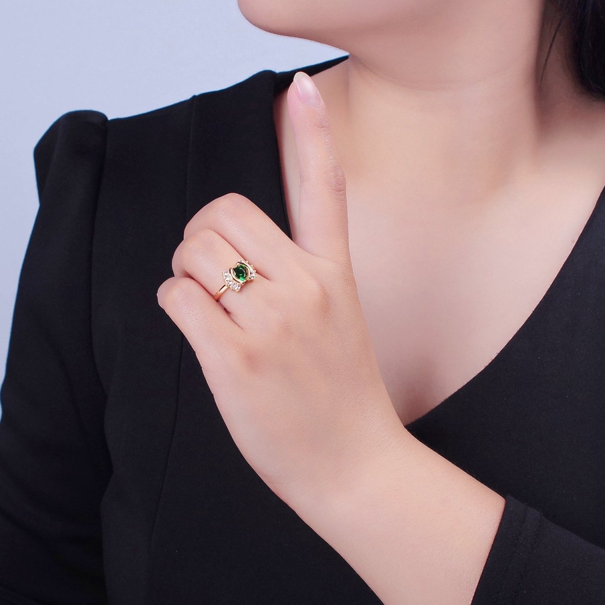 Dainty Emerald Green Stone Ring Sun Ring O-2178