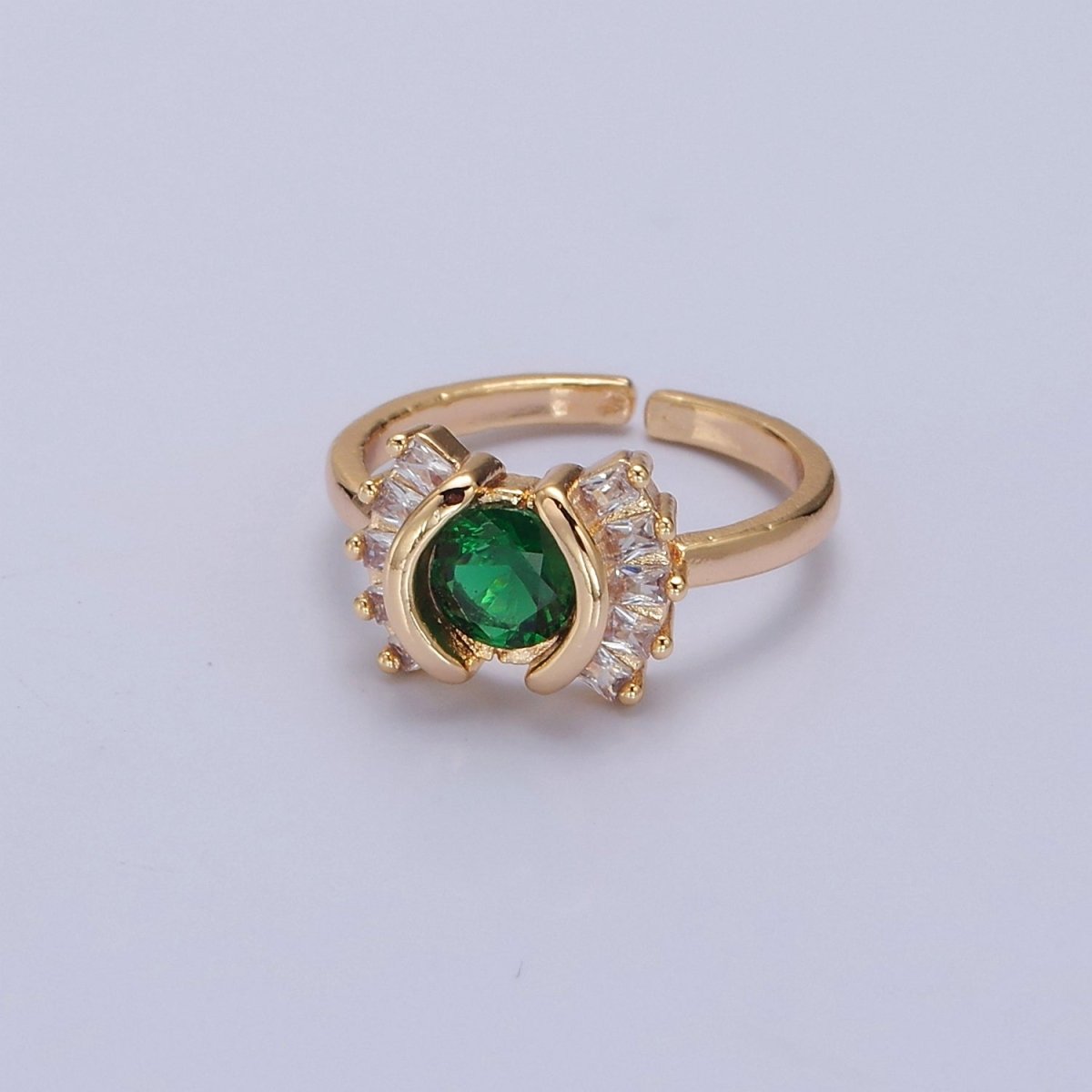 Dainty Emerald Green Stone Ring Sun Ring O-2178