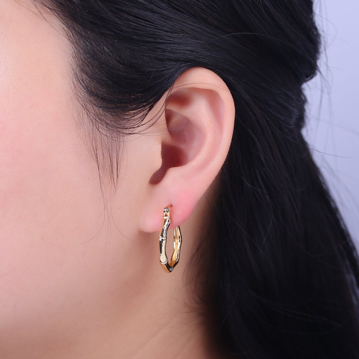 Dainty Gold Bamboo Hoop Earring 23mm Classic Minimalist Hoop  V-093