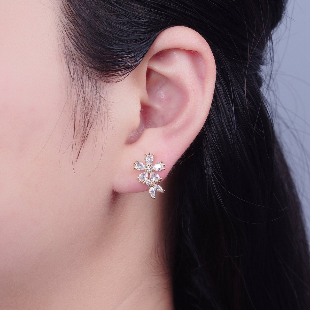 Dainty Gold Clear Cz Flower Stud Earring T-459