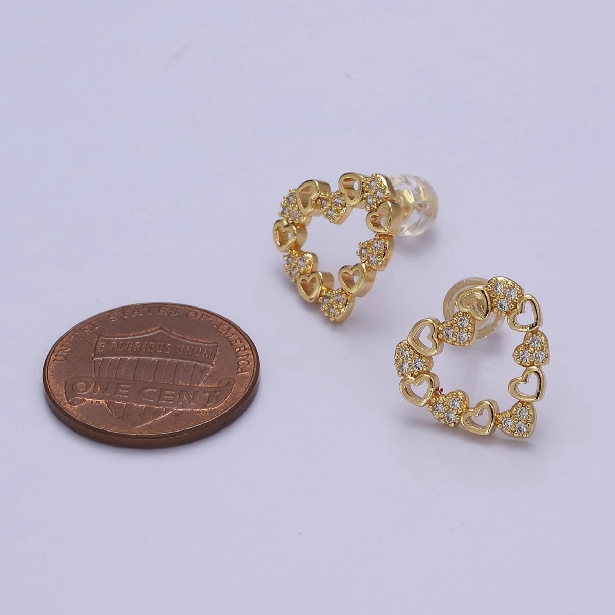Dainty Gold Heart Stud Earrings Minimalist Delicate Earring 18K Gold Filled Stud Earring V-120