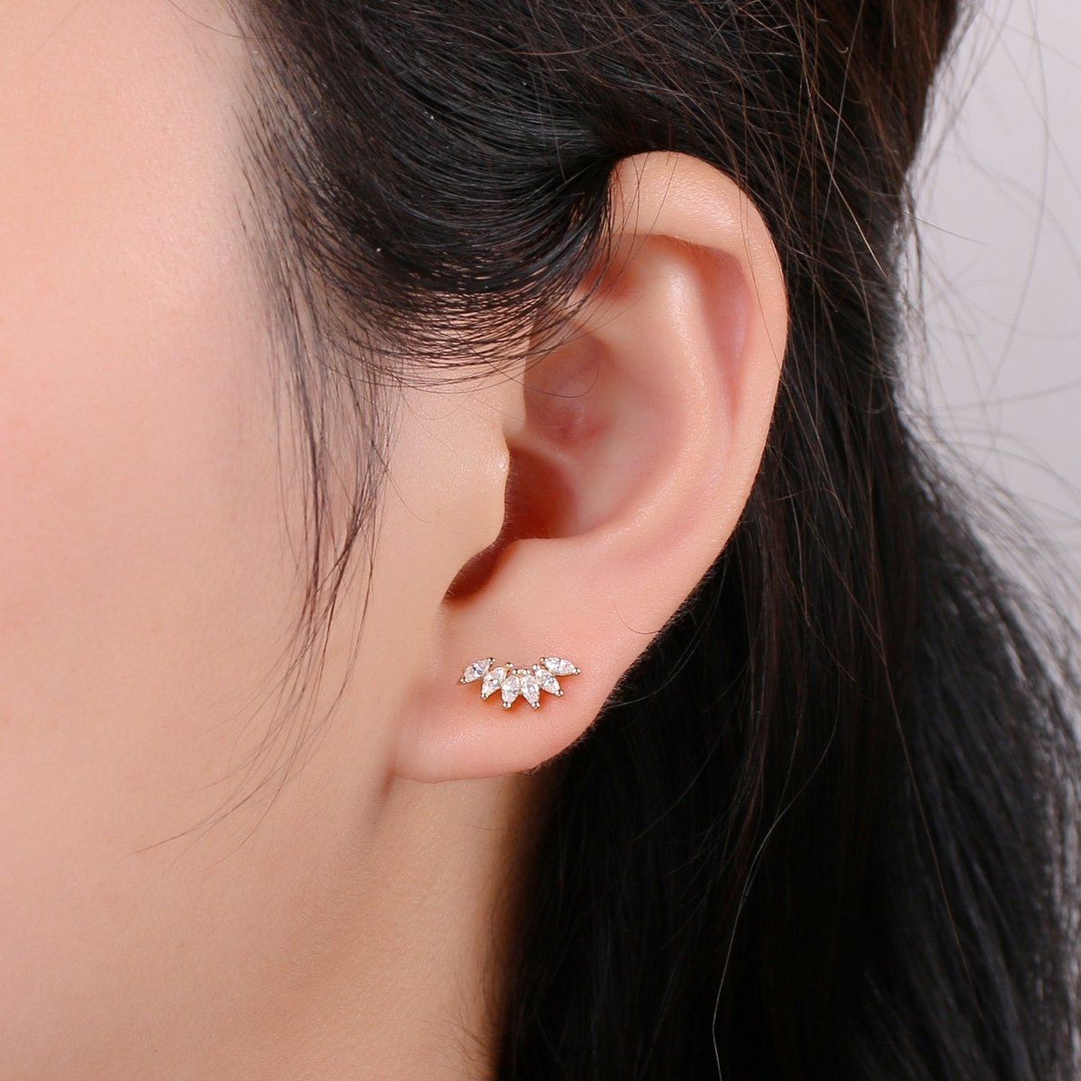 Dainty Gold Marquise Cluster Stud Earrings, Marquise Fan Stud, Gold Crown Stud, Gold Earring Minimalist Geometric Design for Christmas gift Q-292