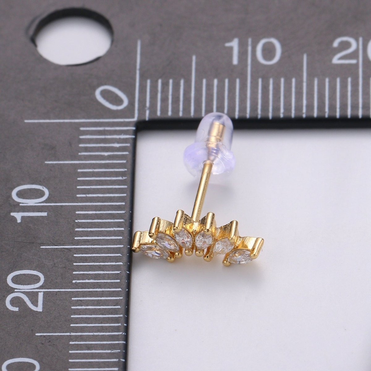 Dainty Gold Marquise Cluster Stud Earrings, Marquise Fan Stud, Gold Crown Stud, Gold Earring Minimalist Geometric Design for Christmas gift Q-292