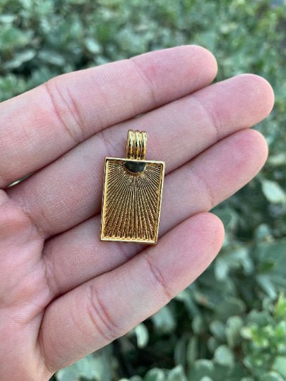 Dainty Gold Medallion Charm 24k Gold Filled Rectangle Pendant Gold Sunburst Charm Necklace Component Supply Geometric Jewelry D-075