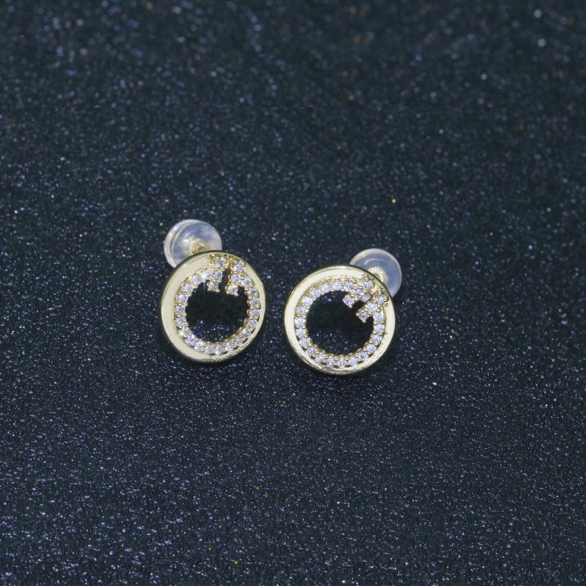 Dainty Gold Stud Earring Micro Pave Circle Stud Earring T-044