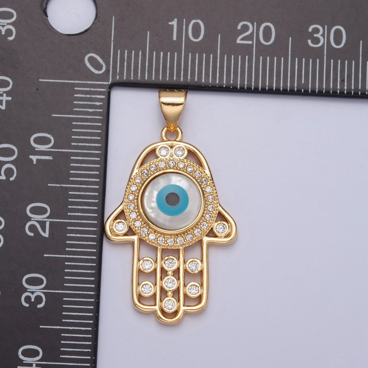 Dainty Hamsa Hand Pendant in 16k Gold Filled J-602