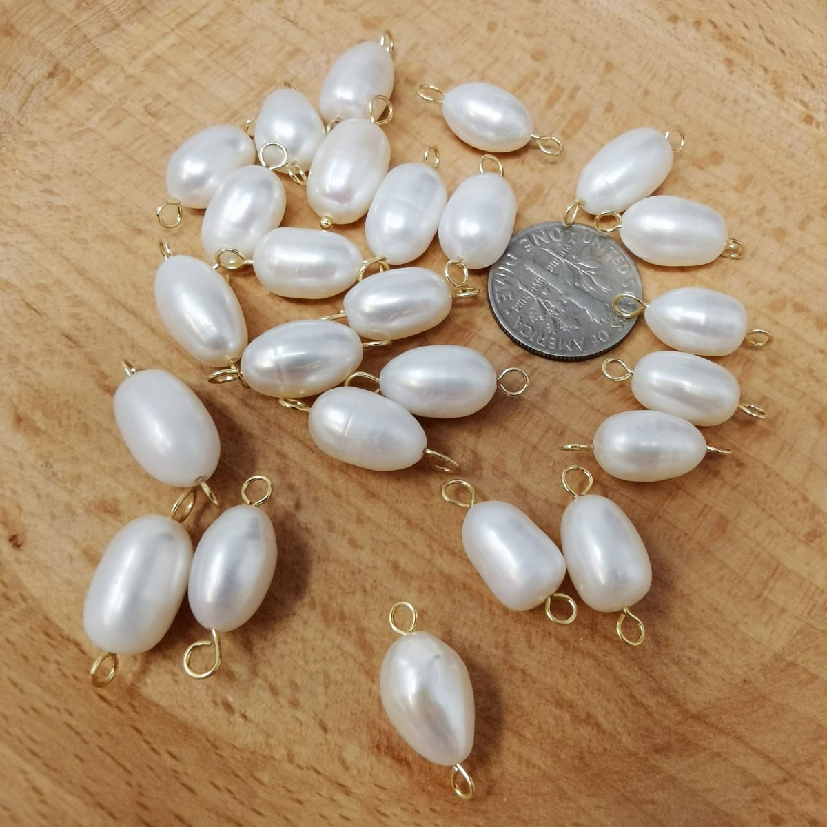 Dainty Oval Pearl Connectors - P-1798