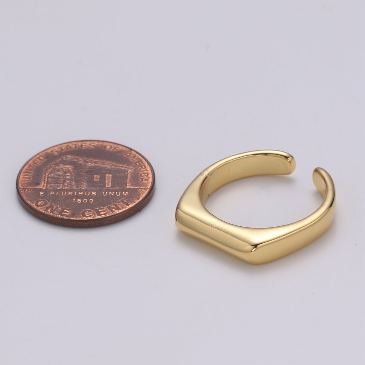 Dainty Signet ring - Square signet - Minimalist gold ring - Signet gold- Stack ring - Dainty Open ring - Size 6 gold ring