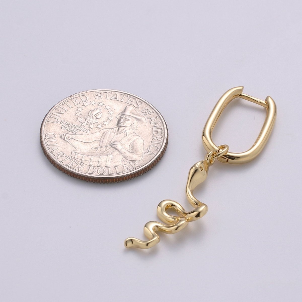 Dainty Snake Hoop Earrings,Dangle Snake Earrings,Minimalist Snake Shaped Earrings, Gold Snake Hoops,Gold Snake Hoops,Snake Earring Q-132