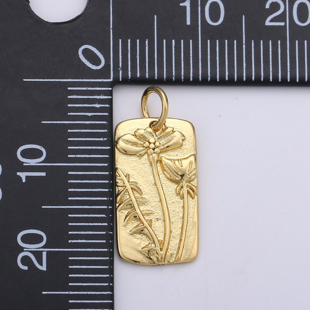 Dandelion Charms, Gold Dandelion Pendant, or Dainty Dandelion Charm, Small Dandelion Charm  for Necklace Floral Flower Jewelry D-624