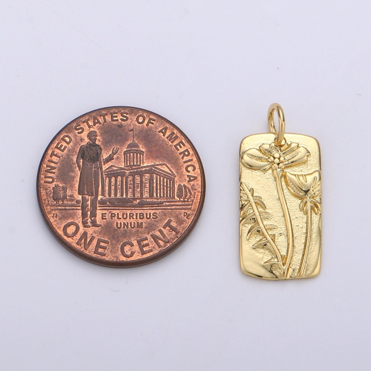 Dandelion Charms, Gold Dandelion Pendant, or Dainty Dandelion Charm, Small Dandelion Charm  for Necklace Floral Flower Jewelry D-624