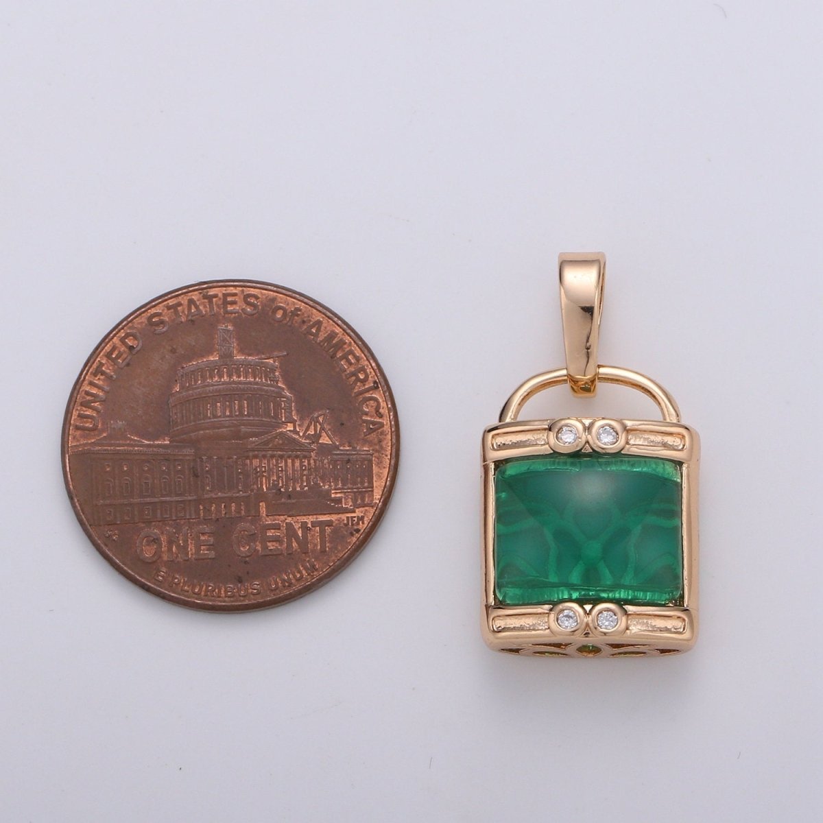 Elegant Jade Emerald Natural Wisdom Healing Dream Stone Gold Filled Gemstone Necklace Jewelry Pendant Lock Lucky Clover Charm