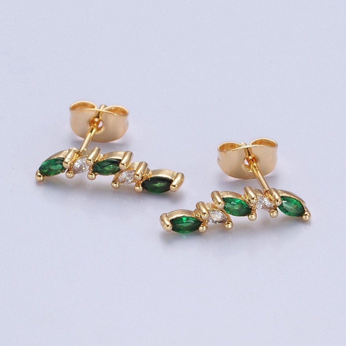 Emerald Green Cz Stud Earring T-524