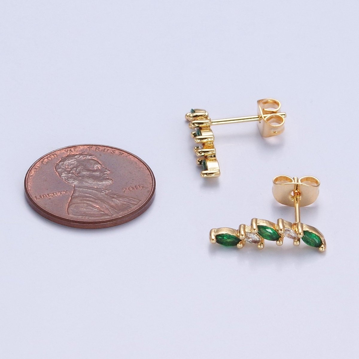 Emerald Green Cz Stud Earring T-524