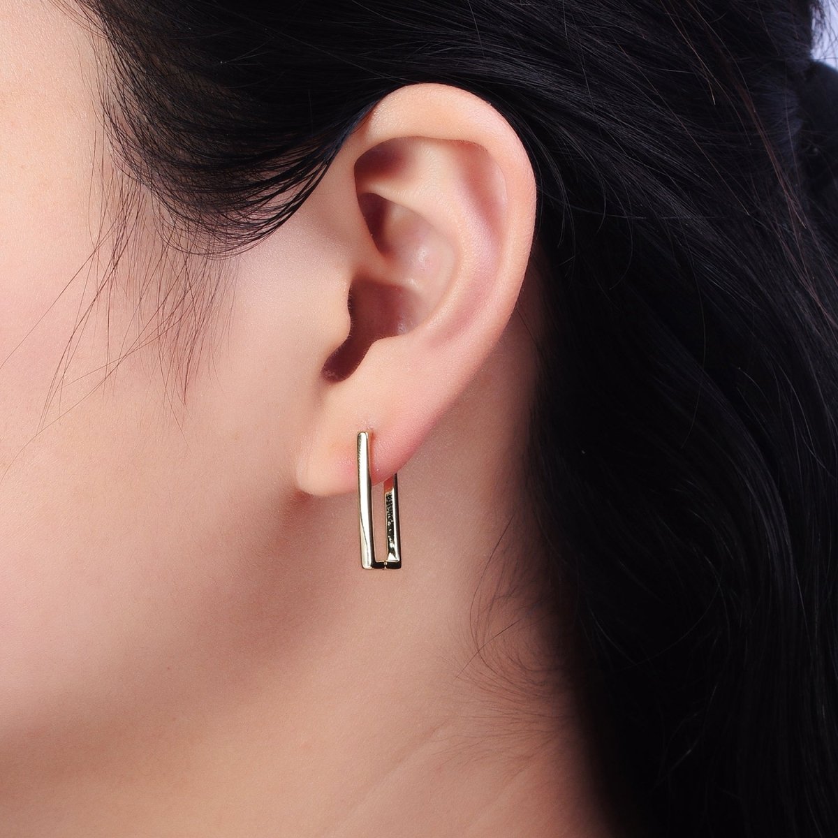 Gold 20.8mm Thin Rectangular Oblong U-Shaped Hoop Earrings | AB417