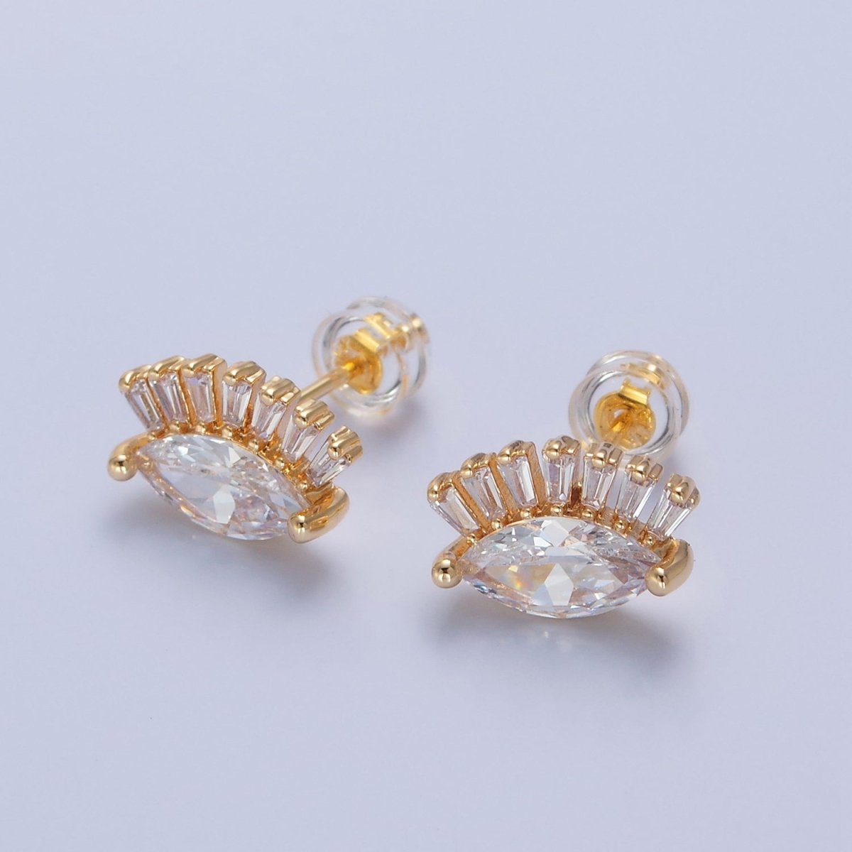 Gold Big Eye Stud Earring T-473