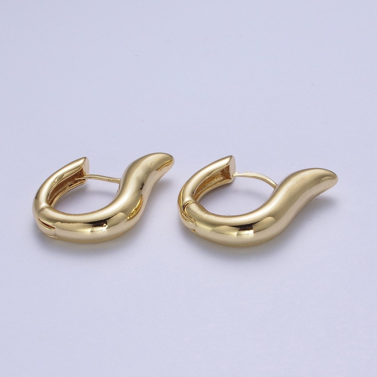 Gold Chunky Geometric Harp Vase 20mm Unique Modern Huggie Hoops Statement Earrings | AE-536