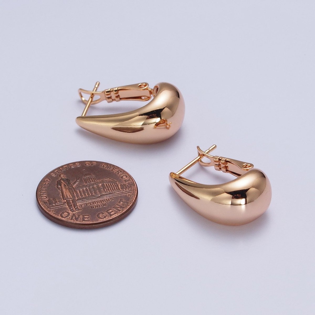 Gold Dome Oblong English Lock Latch Earrings | AB028