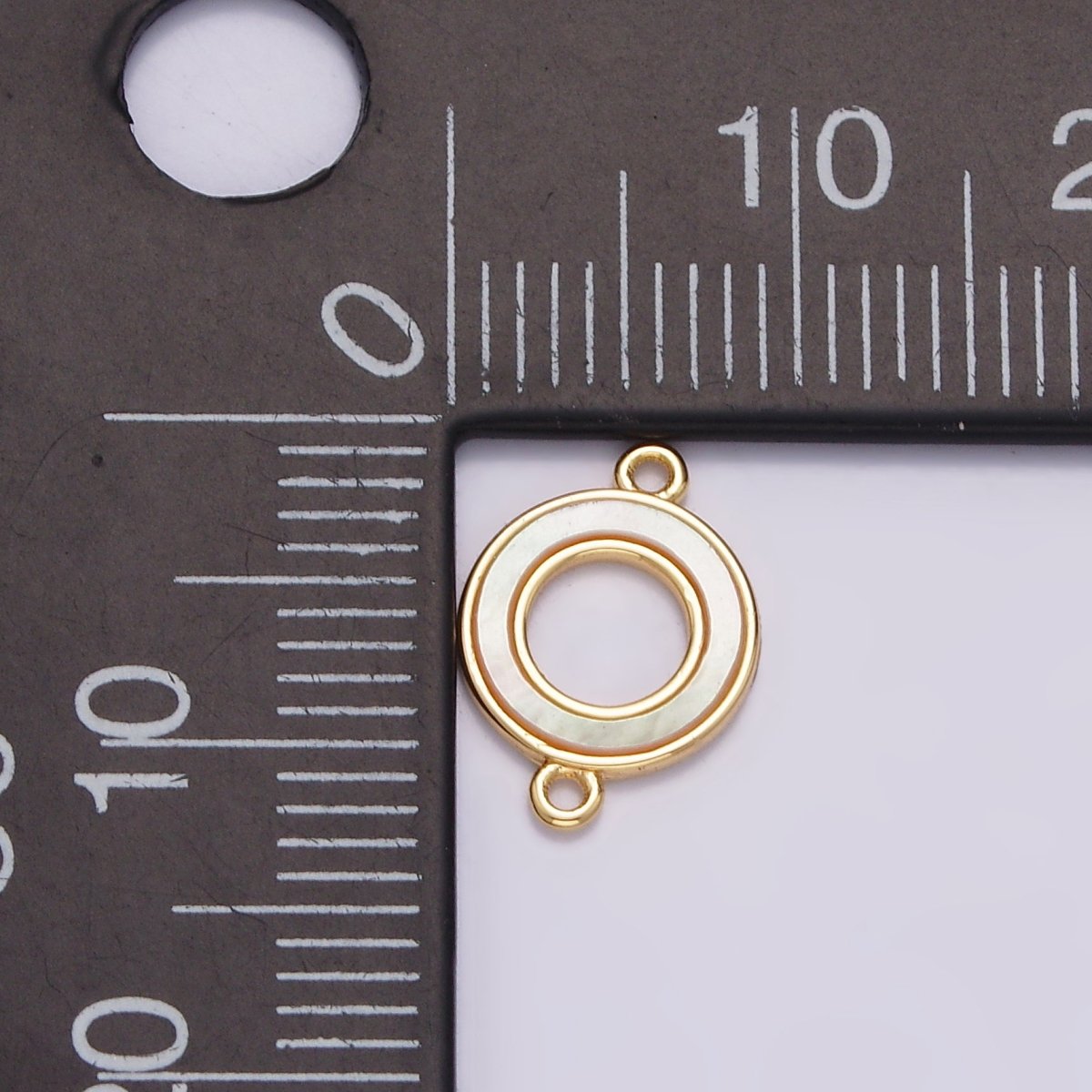 Gold Filled 8.5mm Shell Pearl Open Round Connector G-699